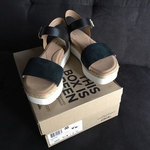 Clarks leather sandals